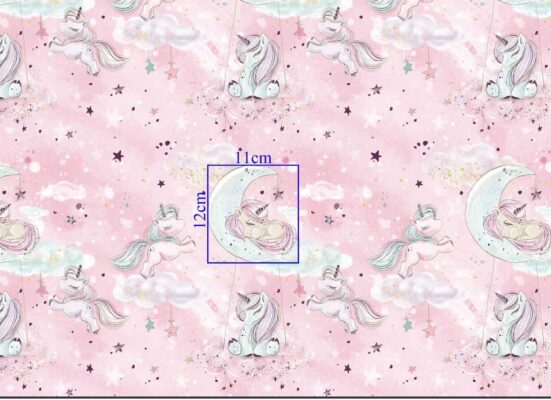 Vienaragiai rožiniame fone